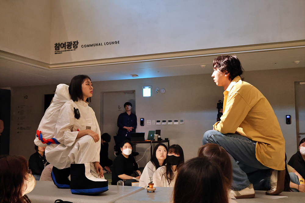 제1회 짧은 연극제 ‘5월이라서_그럼에도 불구하고 ()하기’, 2023.5.20.~5.21 (1).jpg